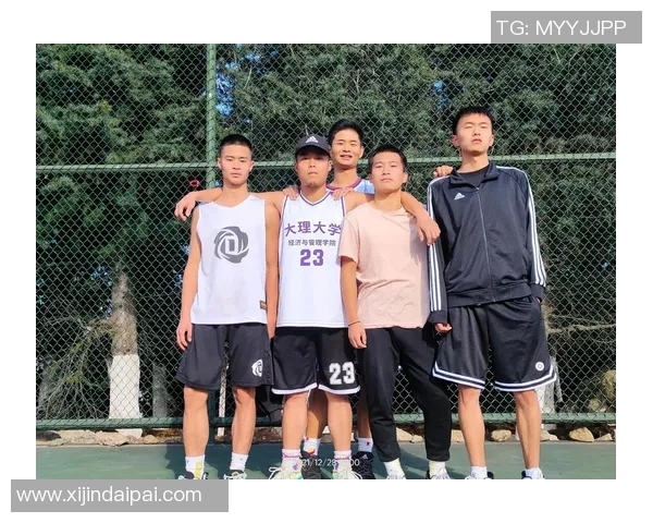 篮球拍明星背后的故事与他们的成长之路揭秘