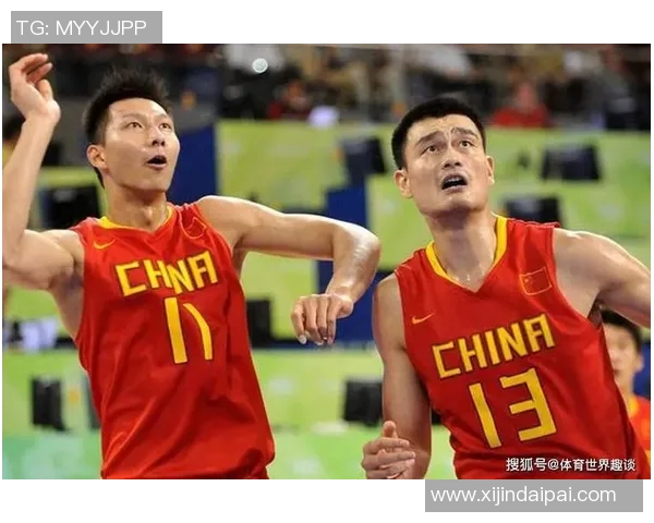 中山装与篮球明星的完美结合展现中国风格与运动精神的独特魅力 中山装与篮球明星的完美结合展现中国风格与运动精神的独特魅力